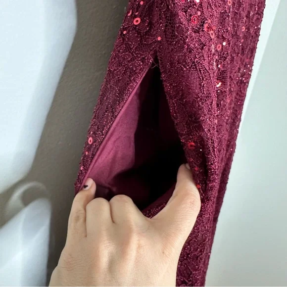 NEW David’s Bridal Jules and Cleo Sparkle Lace Dress with Corset Bodice Wine Red - Picture 8 of 12